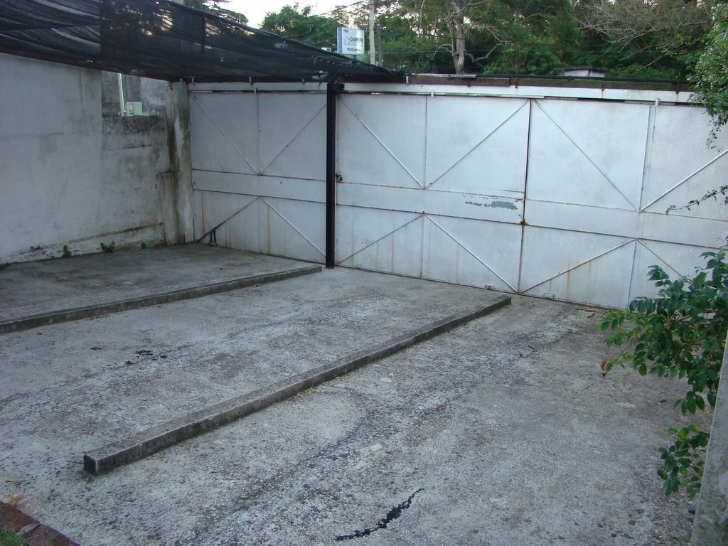 Posada De Mis Padres 拉弗洛雷斯塔 外观 照片