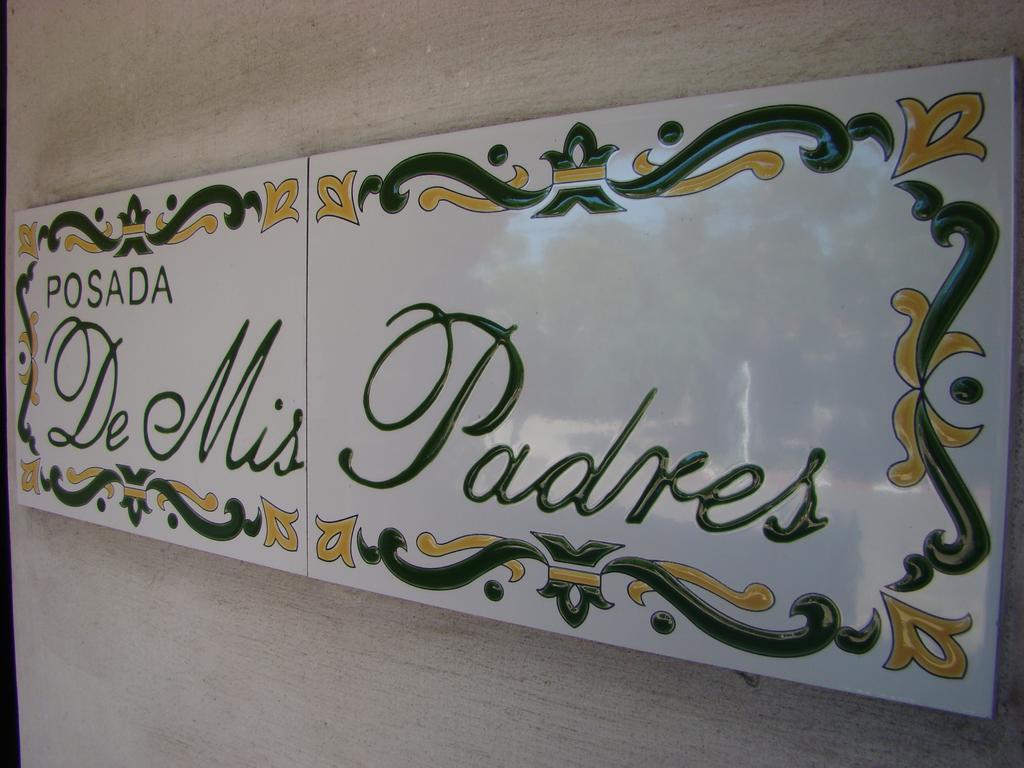 Posada De Mis Padres 拉弗洛雷斯塔 外观 照片